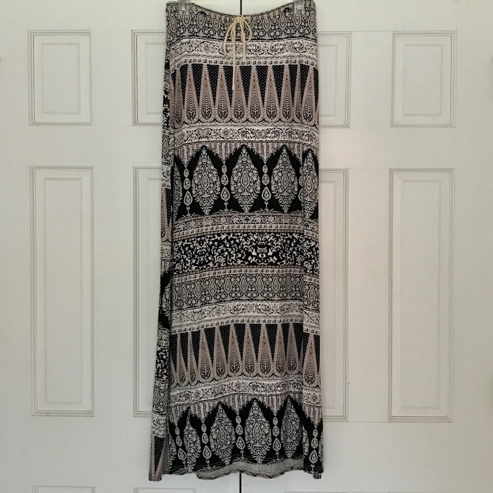 Bobeau Drawstring Paisley-Printed Maxi Skirt (M)